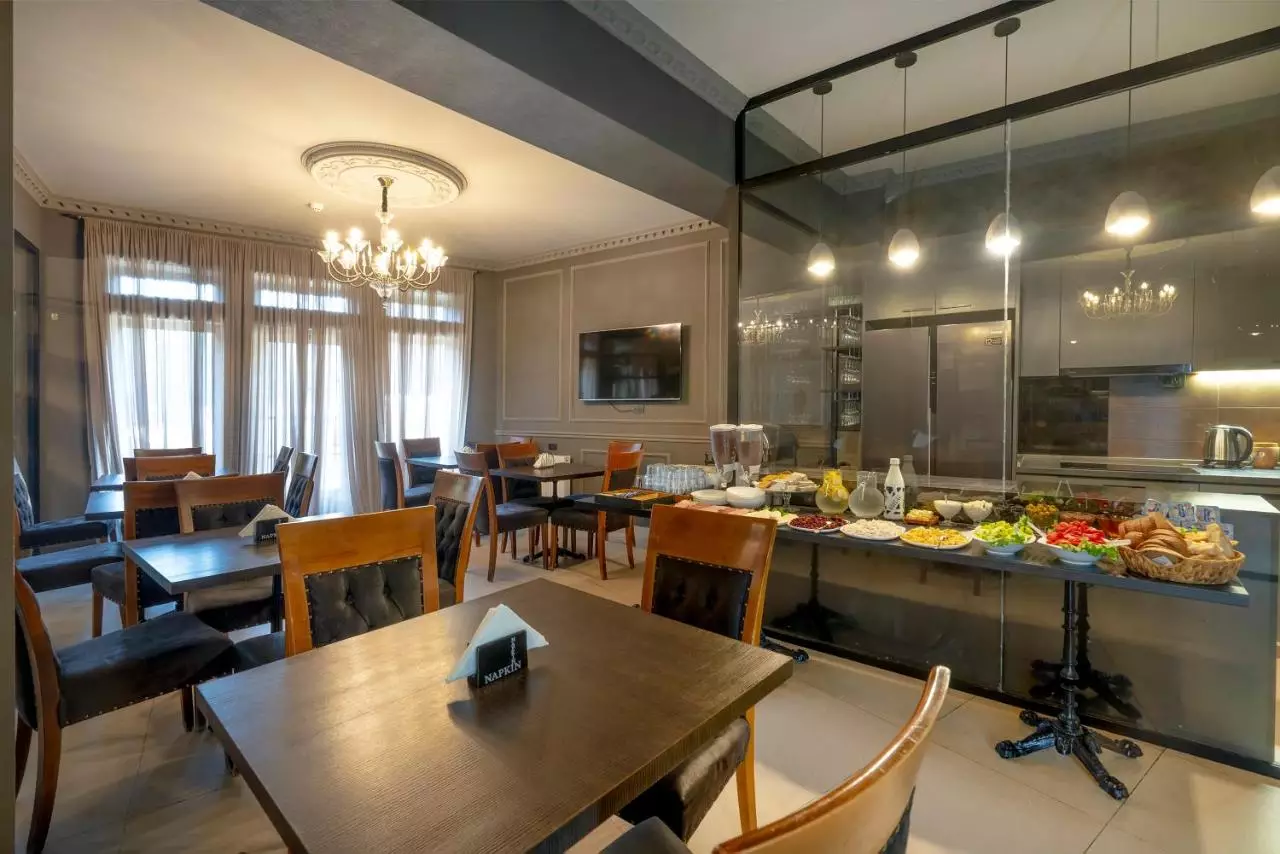 پیازا تفلیس