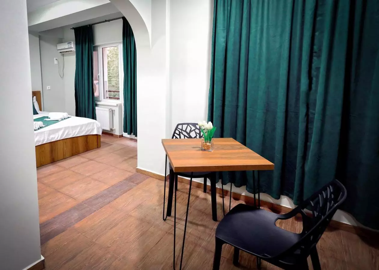 تفلیس سرنیتی (ای تی یو)