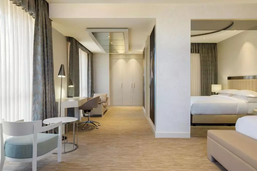 شرایتون باتومی