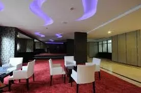 لونا بیچ دلوکس مارماریس