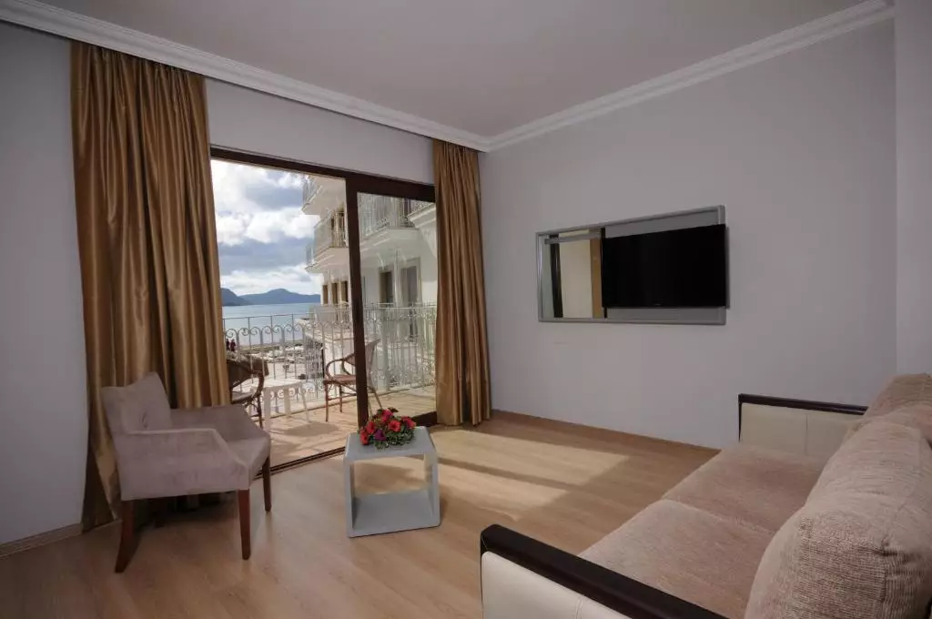 پاشا گاردن بیچ مارماریس