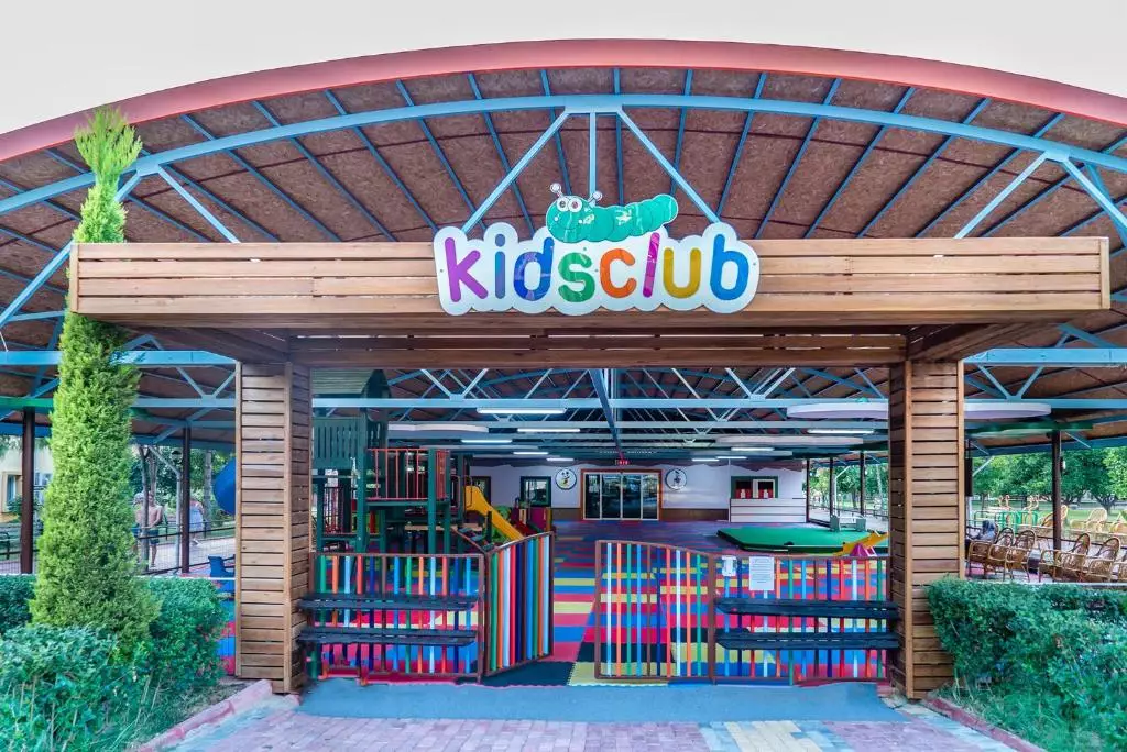 لونیسرا ریزورت آلانیا