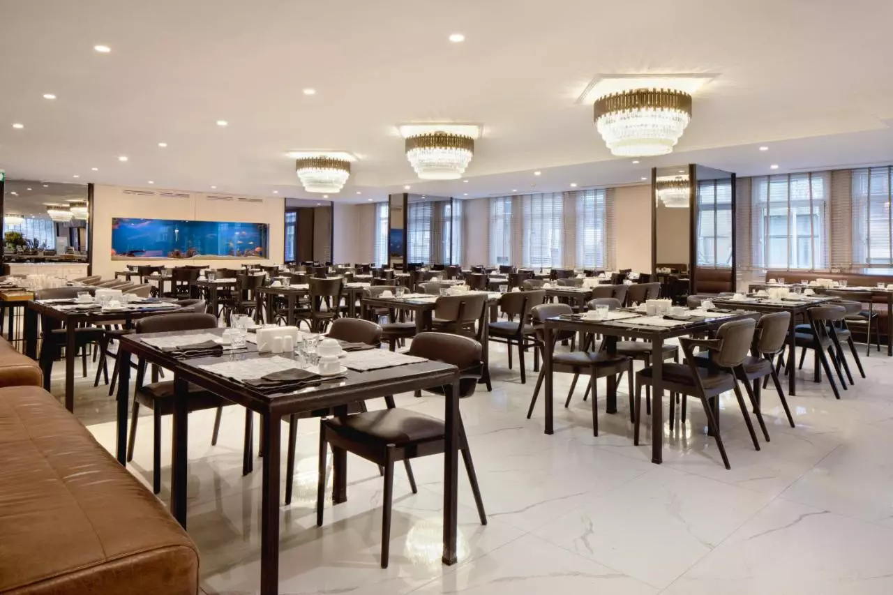 گلدن ایج تکسیم استانبول