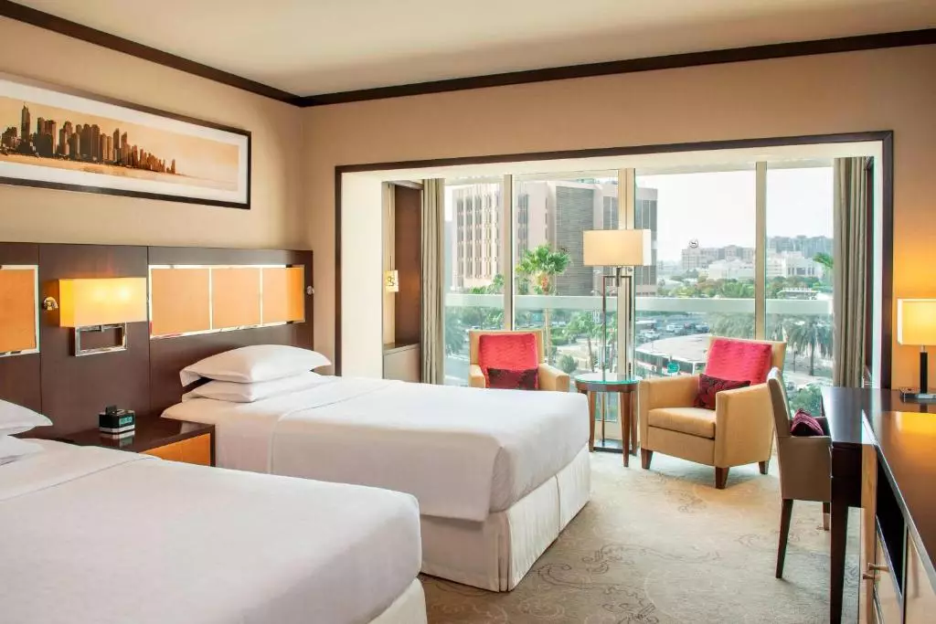 هتل شرایتون کریک تاورز دبی