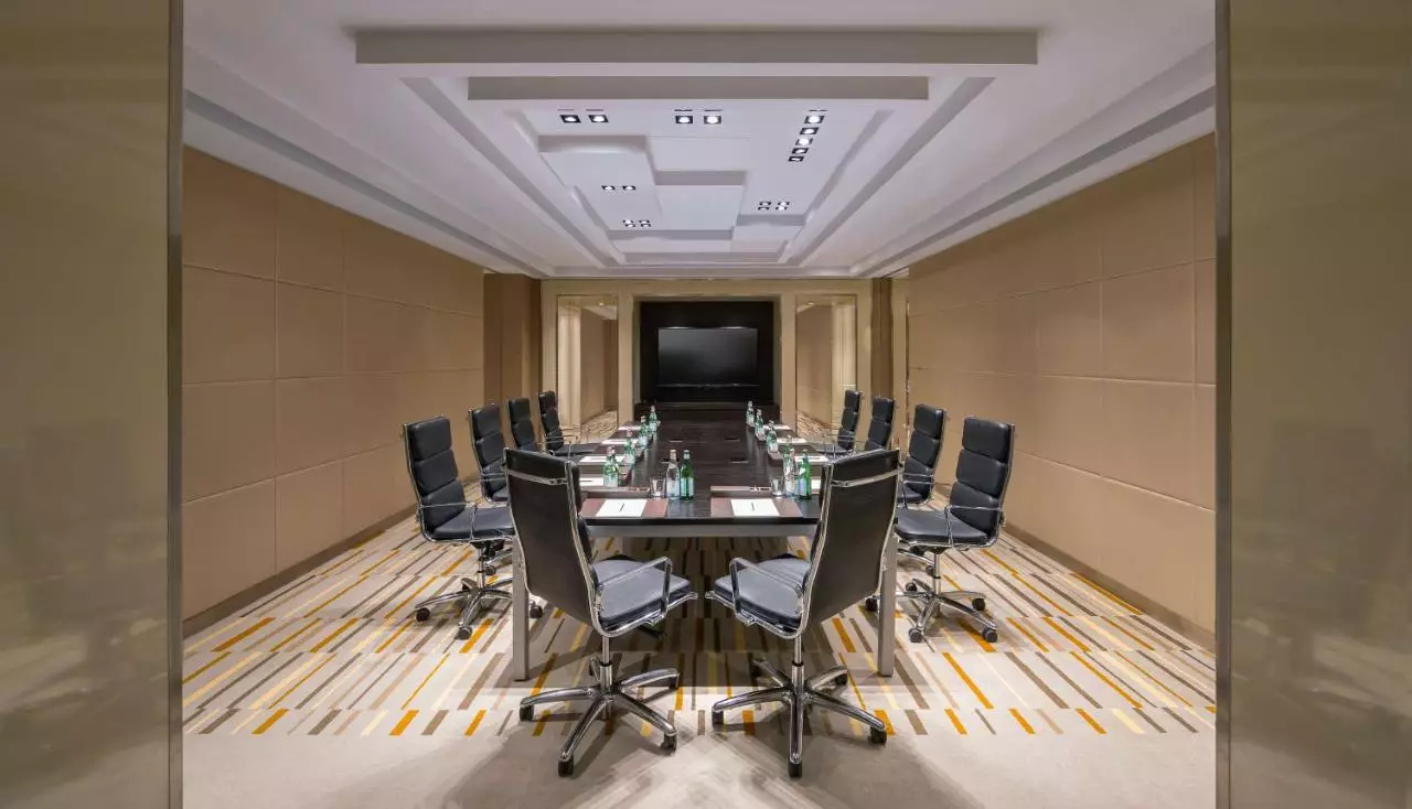 حیات ریجنسی دبی کریک هایتس