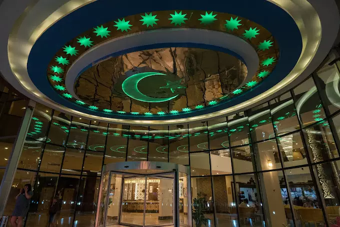 ترون بیچ ریزورت آلانیا