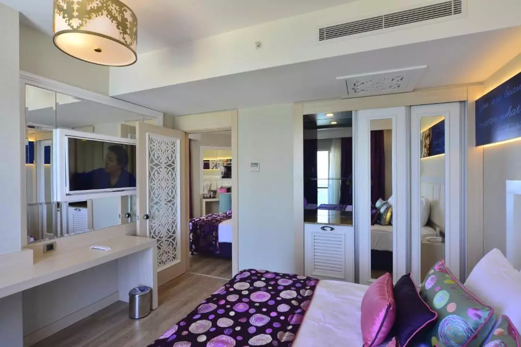 هتل آزورا دولوکس ریزورت