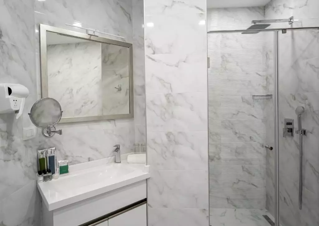 هتل دیو ایروان