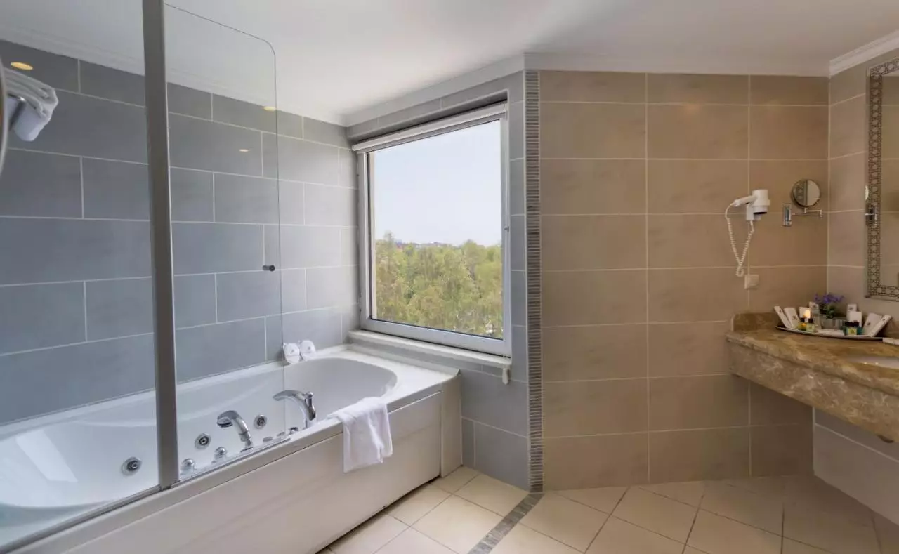 هتل موکارناس ریزورت اند اسپا