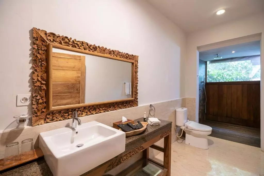 آدیوانا سوارگا لوکا ریچریت ریزورت