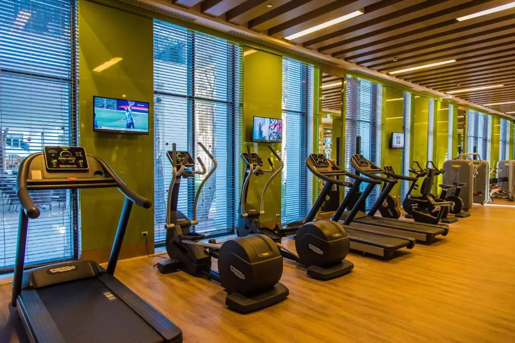 ترندی لارا آنتالیا