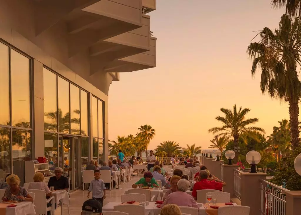 تراس بیچ ریزورت