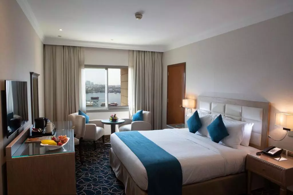 کارلتون تاور دبی