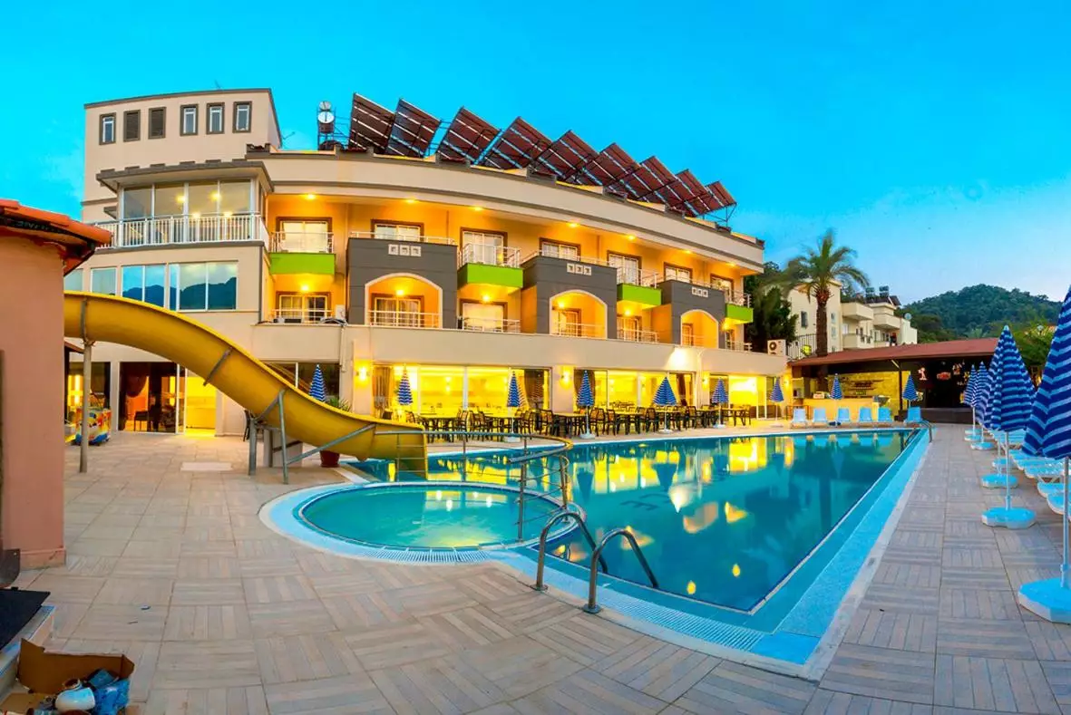 هتل ریچ ملیسا آنتالیا