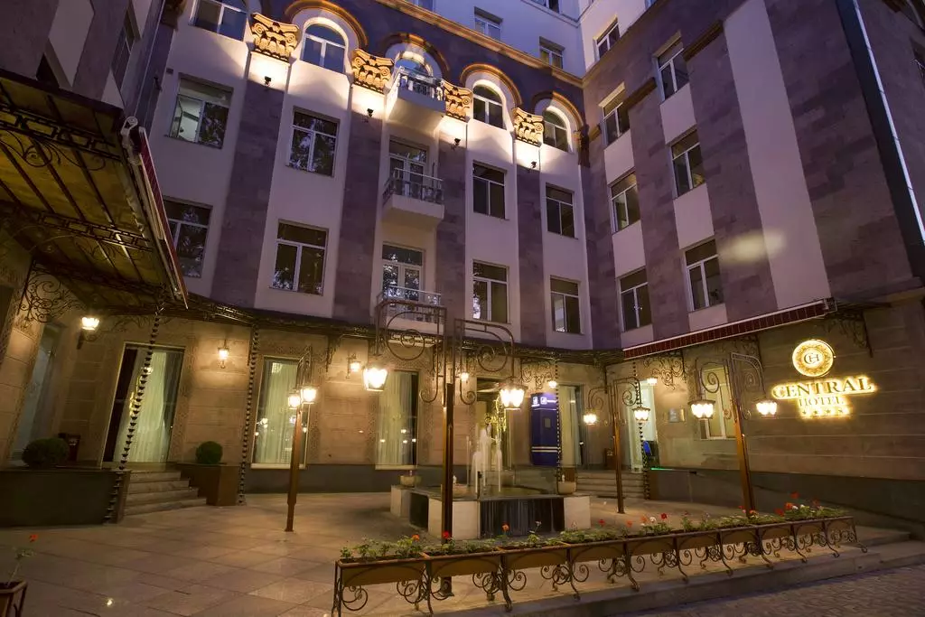 هتل سنترال ایروان