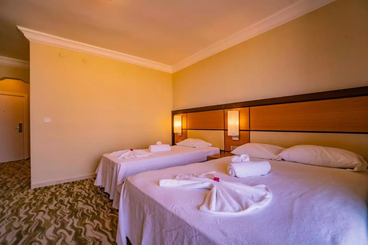 پرنسس سی لاین بیچ آنتالیا