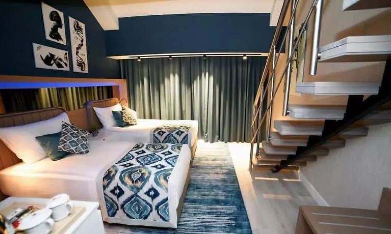 رویال وینگز آنتالیا