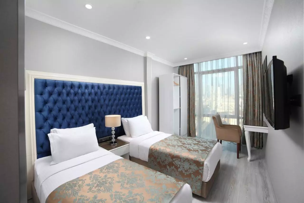 وایت مونارچ استانبول