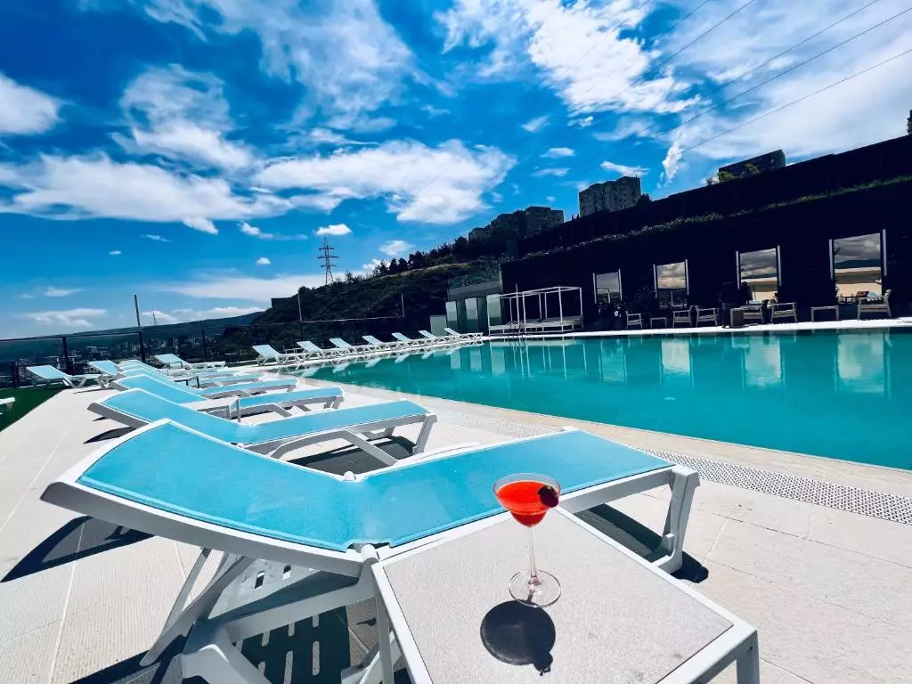 بیوموند گاردن تفلیس