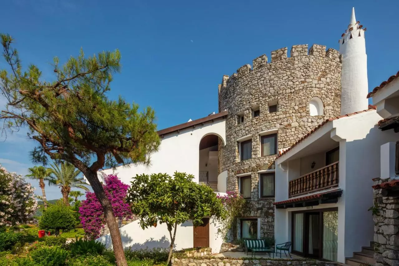 مارتی ریزورت دلوکس