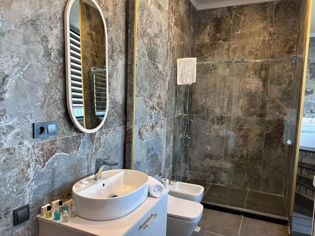 اسکای تاور باتومی