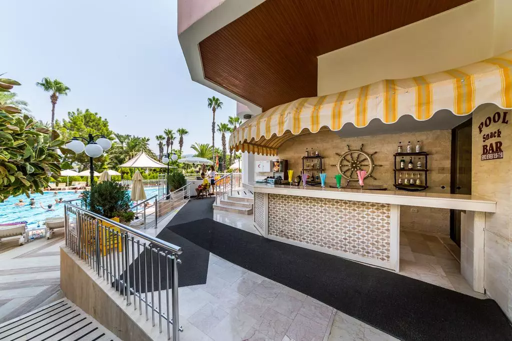 آکوا بیچ هتل