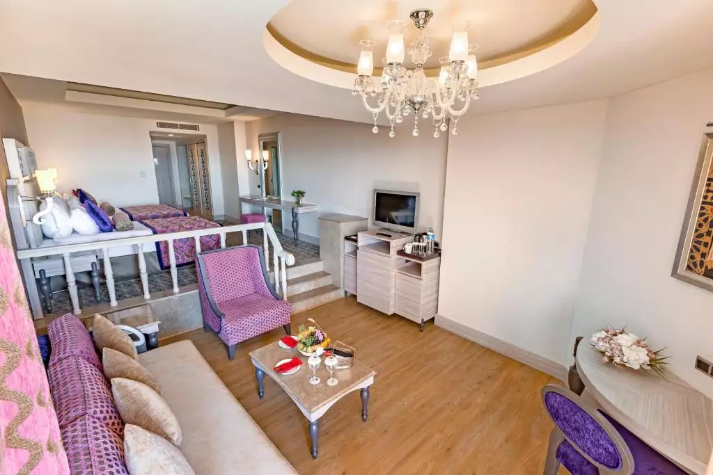 رویال الهمبرا پالاس