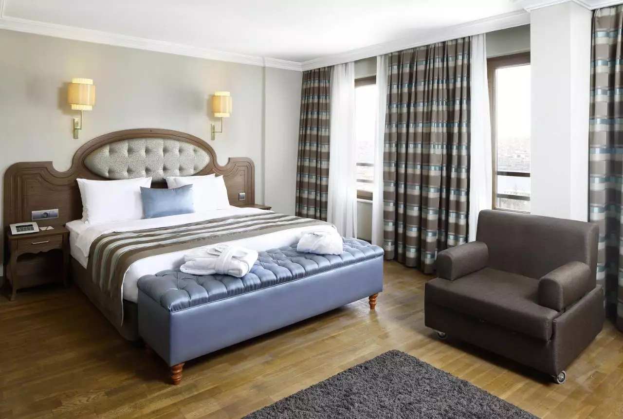 گرند هالیک گلدن هورن استانبول