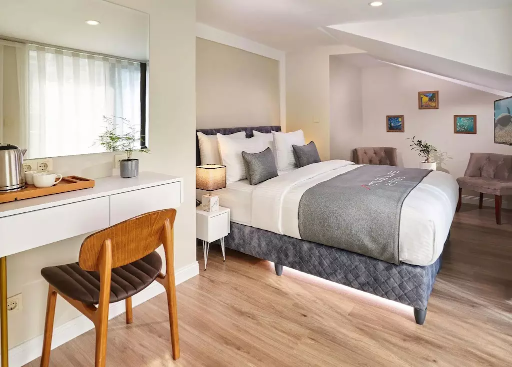 اکچوال لایف استانبول