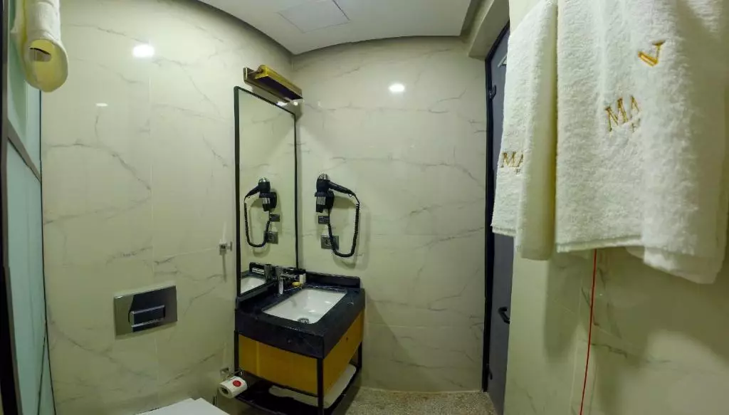 مارون توم توم استانبول