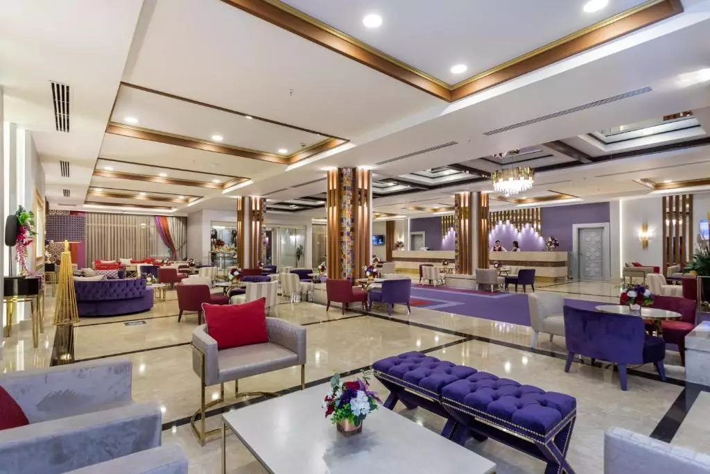 اورنج کانتی بلک آنتالیا