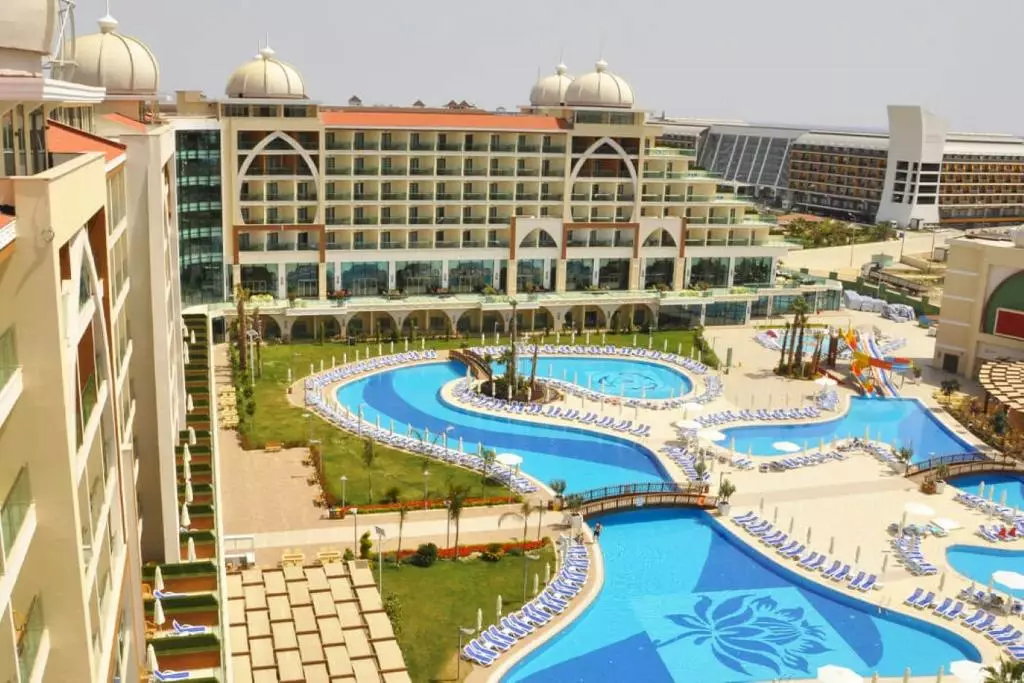 جافیرا دولوکس آلانیا