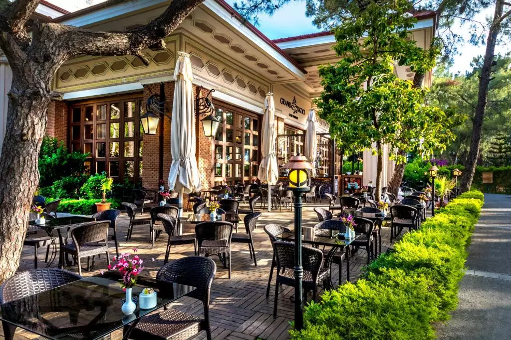 هتل گرند یازیجی کلاب توربان مارماریس