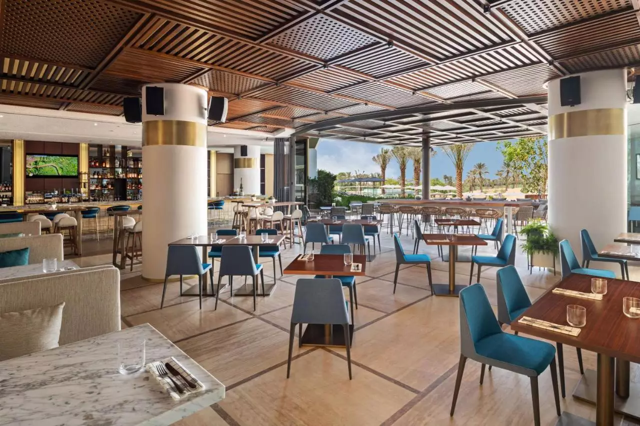 دلفین بی ای گرند ریزورت لارا آنتالیا