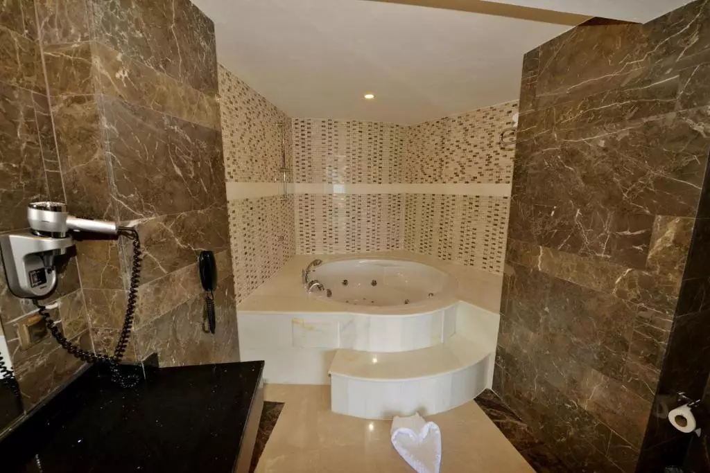 گرین نیچر دایمند مارماریس