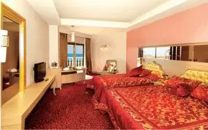 رویال هالیدی پالاس آنتالیا