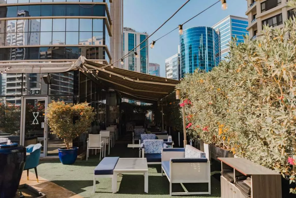 سیگنیچر وان تکام دبی