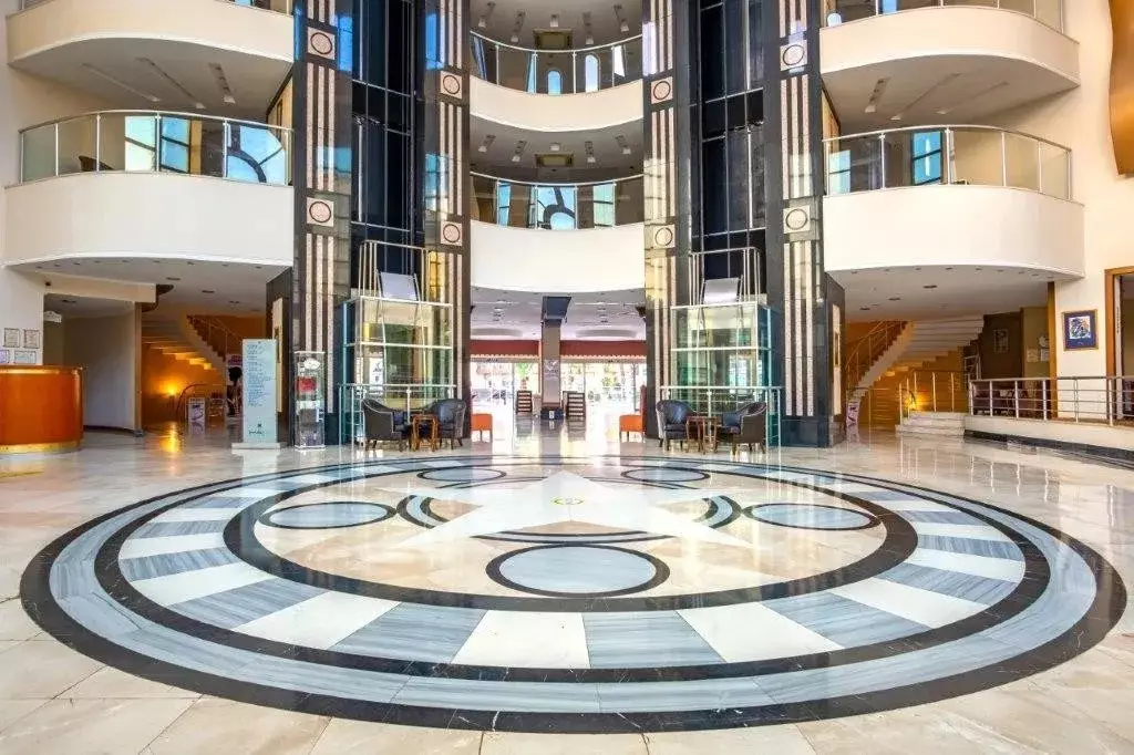 آلان زافیرا دولوکس