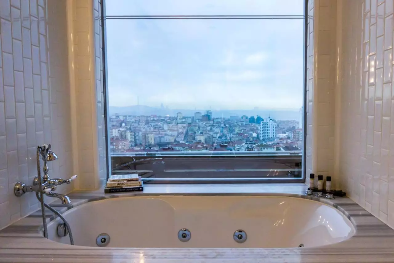 ستیا (مارمارا شیشلی)