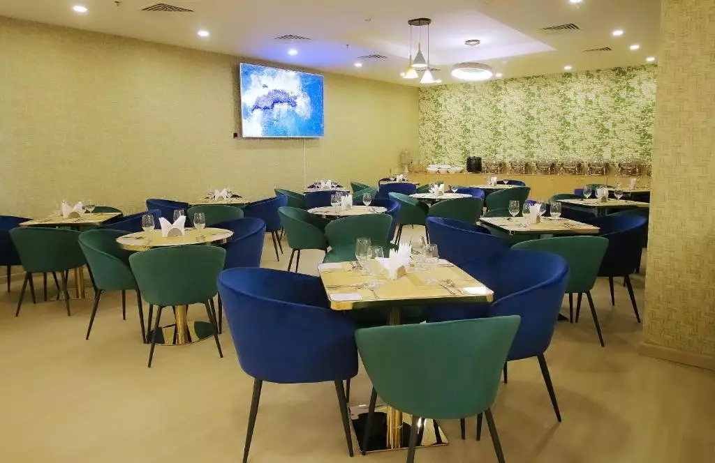 جورج بای سافرون دبی