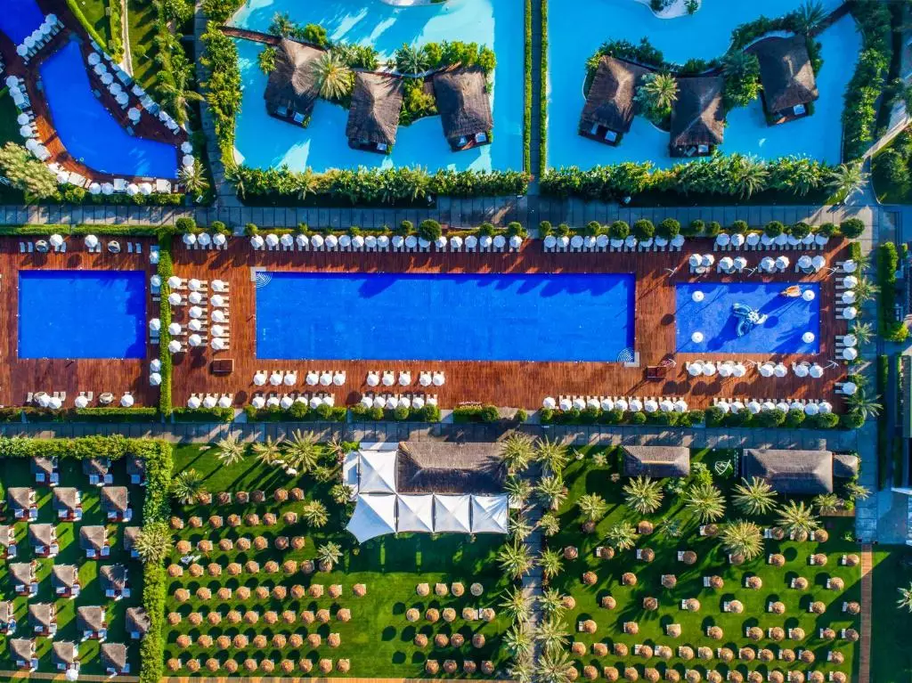 مکس رویال بلک آنتالیا