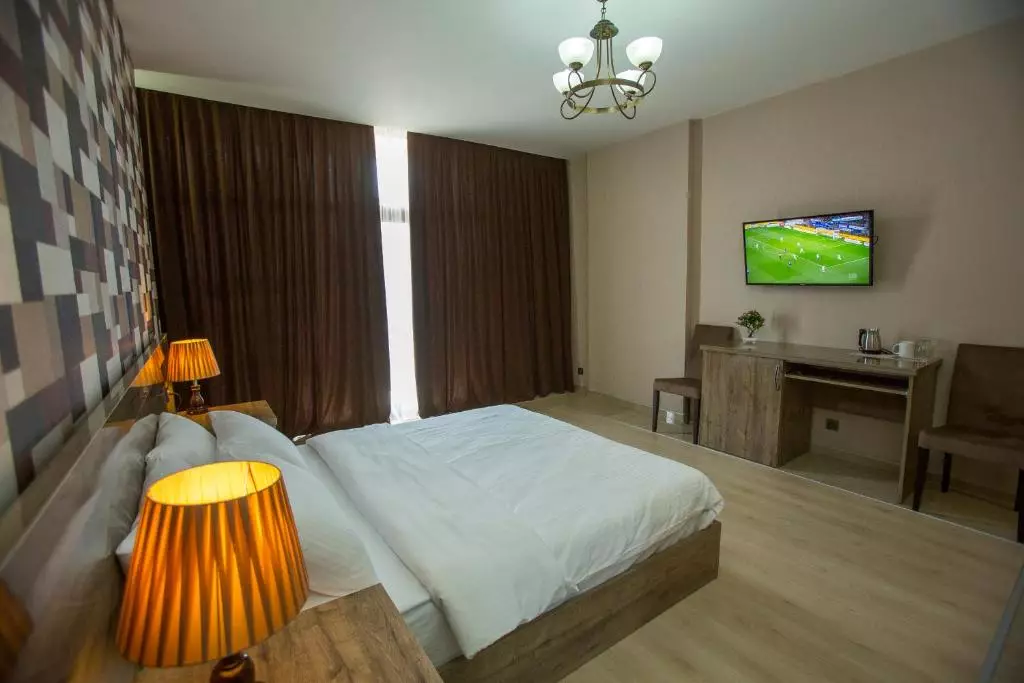 آیره پالاس باتومی