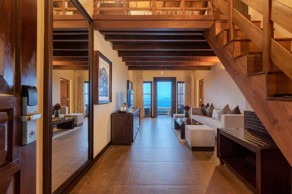 هتل آمایا هیلز کندی