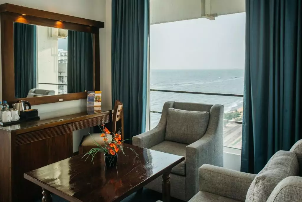 هتل میراژ کلمبو