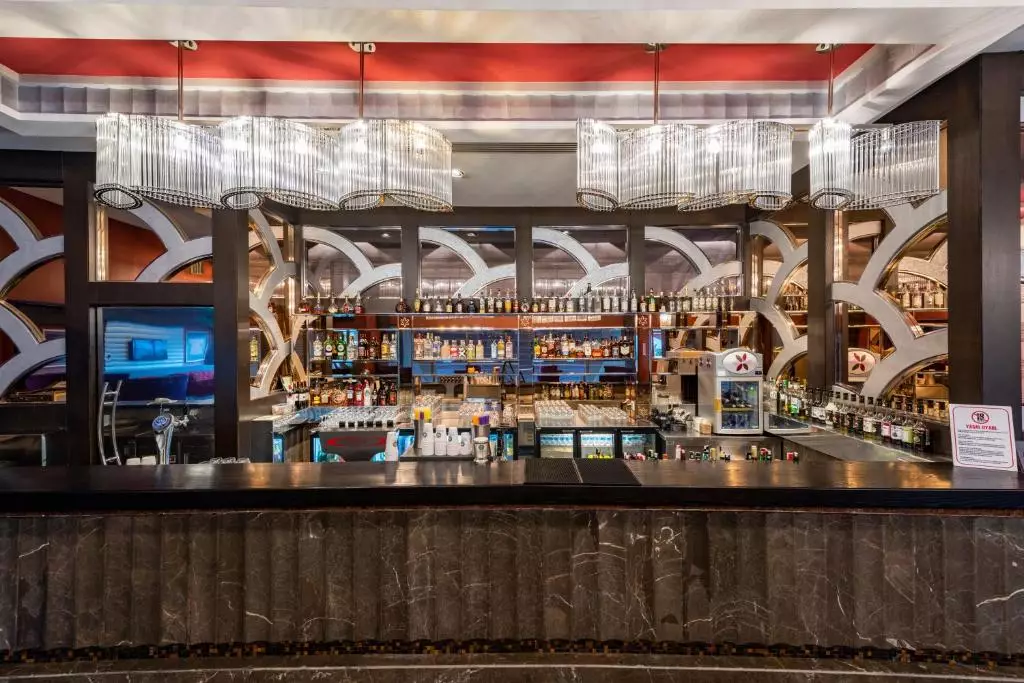 کورنلیا دایموند گلف ریزورت اند اسپا آنتالیا