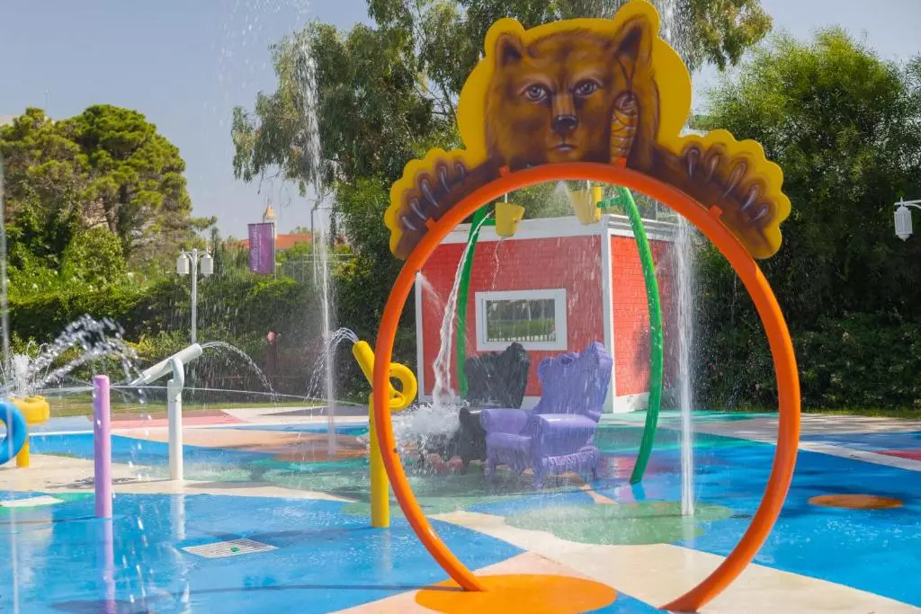 سوئنو بیچ سیده