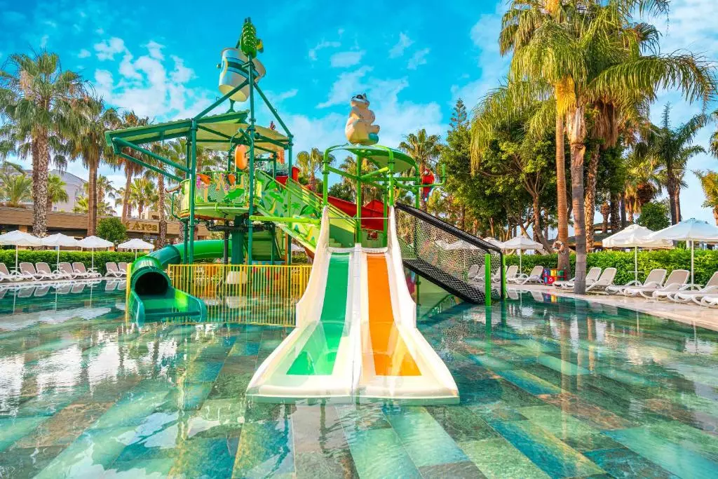 کیرمان لئودیکیا ریزورت آلانیا