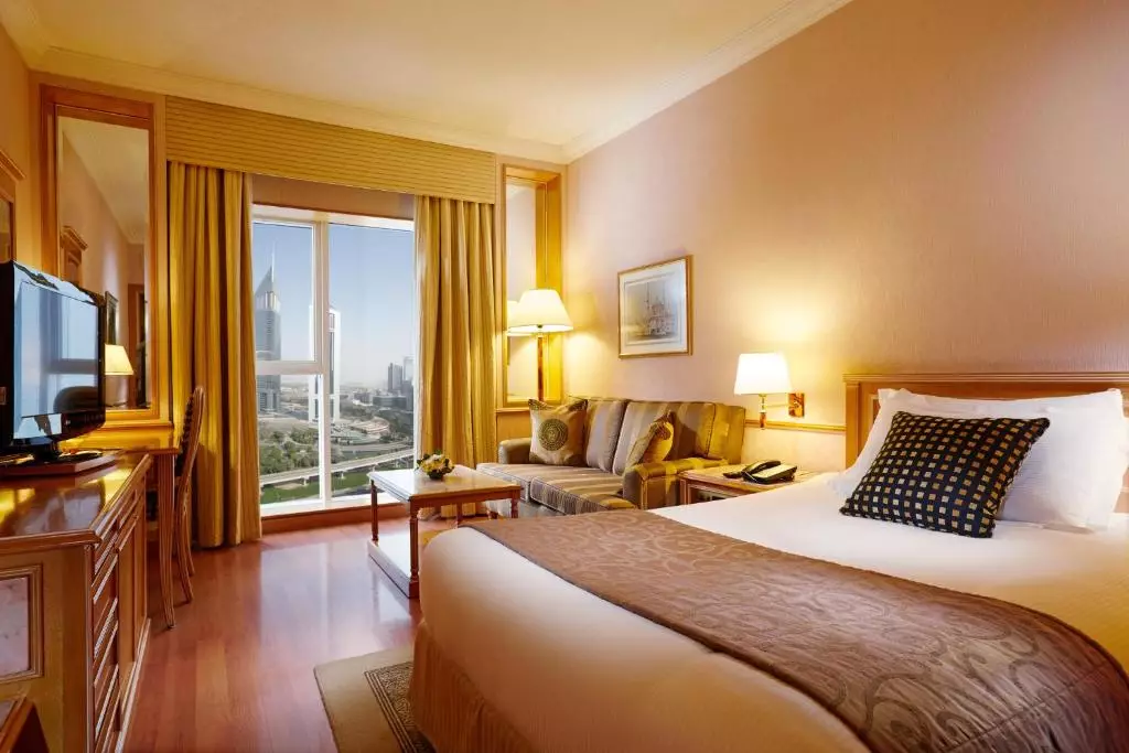 میلنیوم پلازا دبی