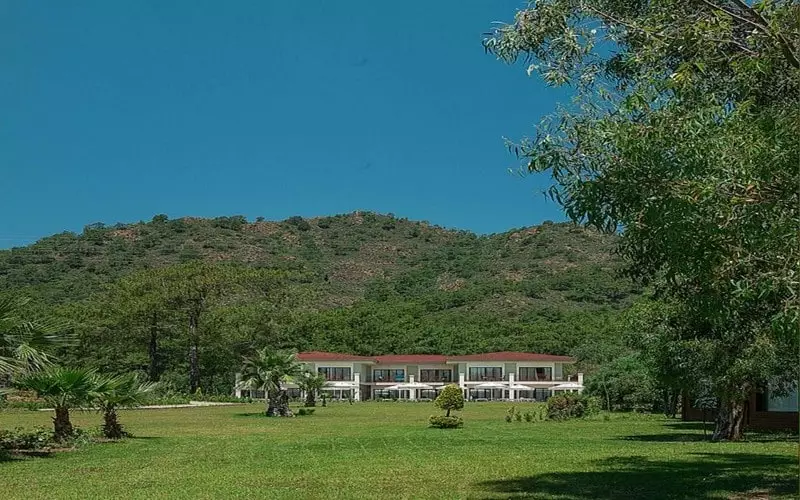 فرتزا بیچ ریزورت هتل