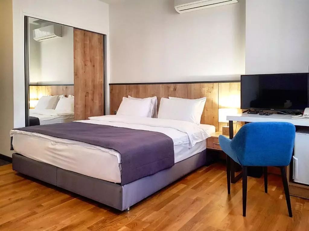 آلفا ایروان